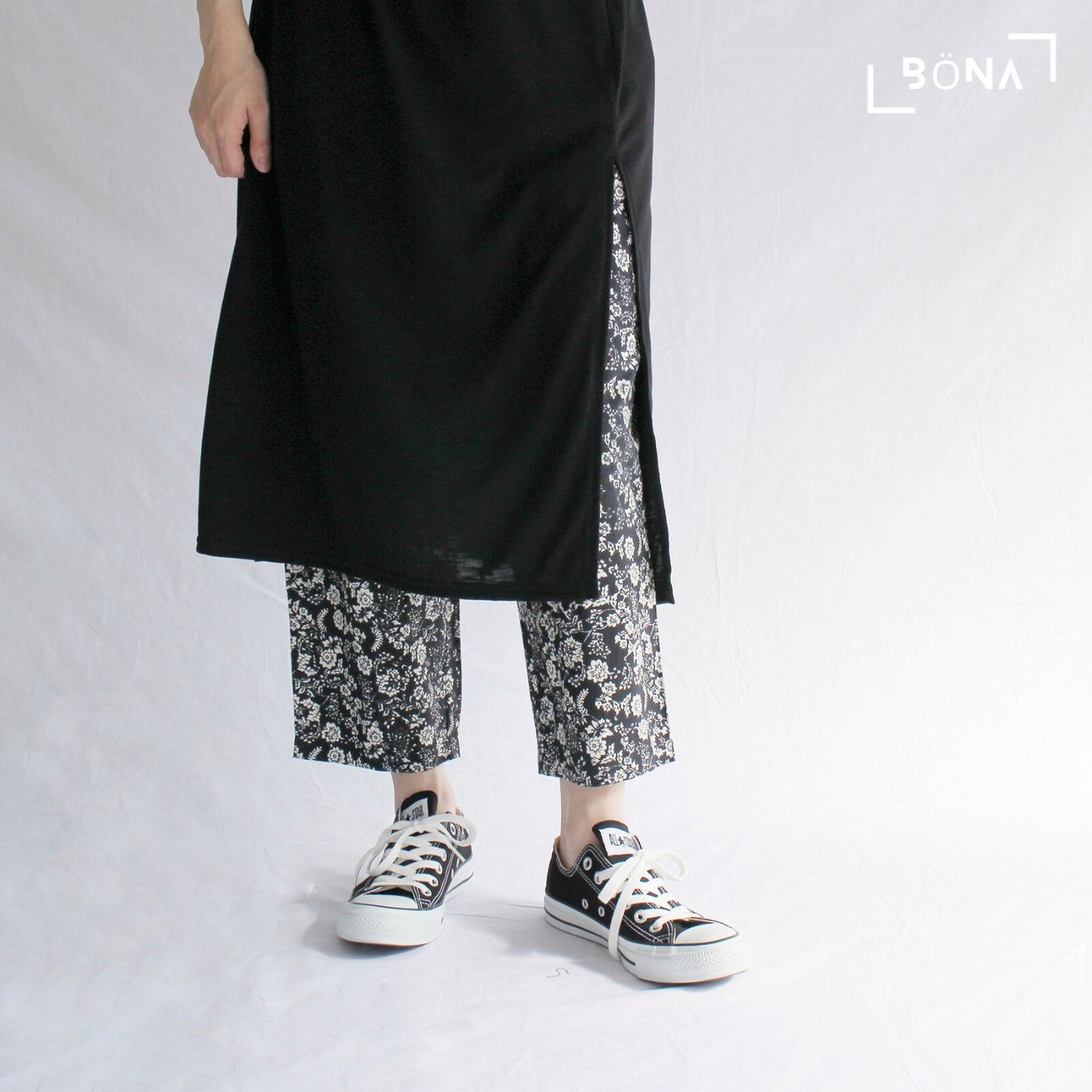 純棉印花錐形褲 Print Tapered Pants