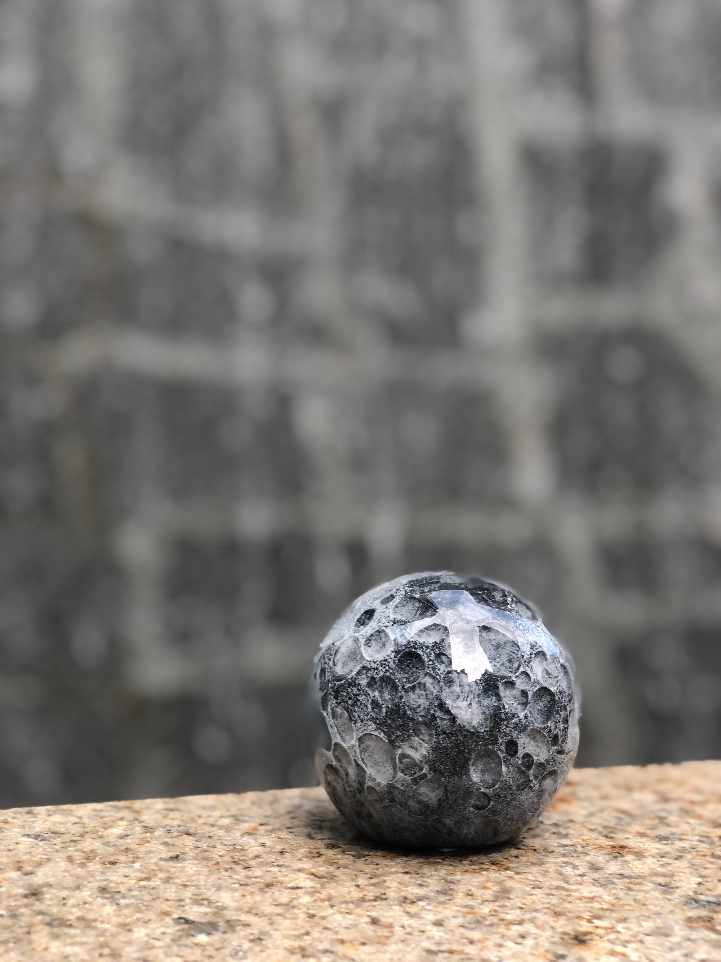 月球. 儀 Handmade Glass Moon Shaped