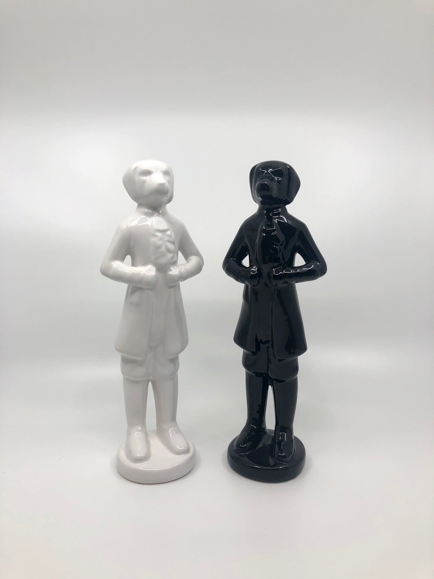 犬. 小白小黑