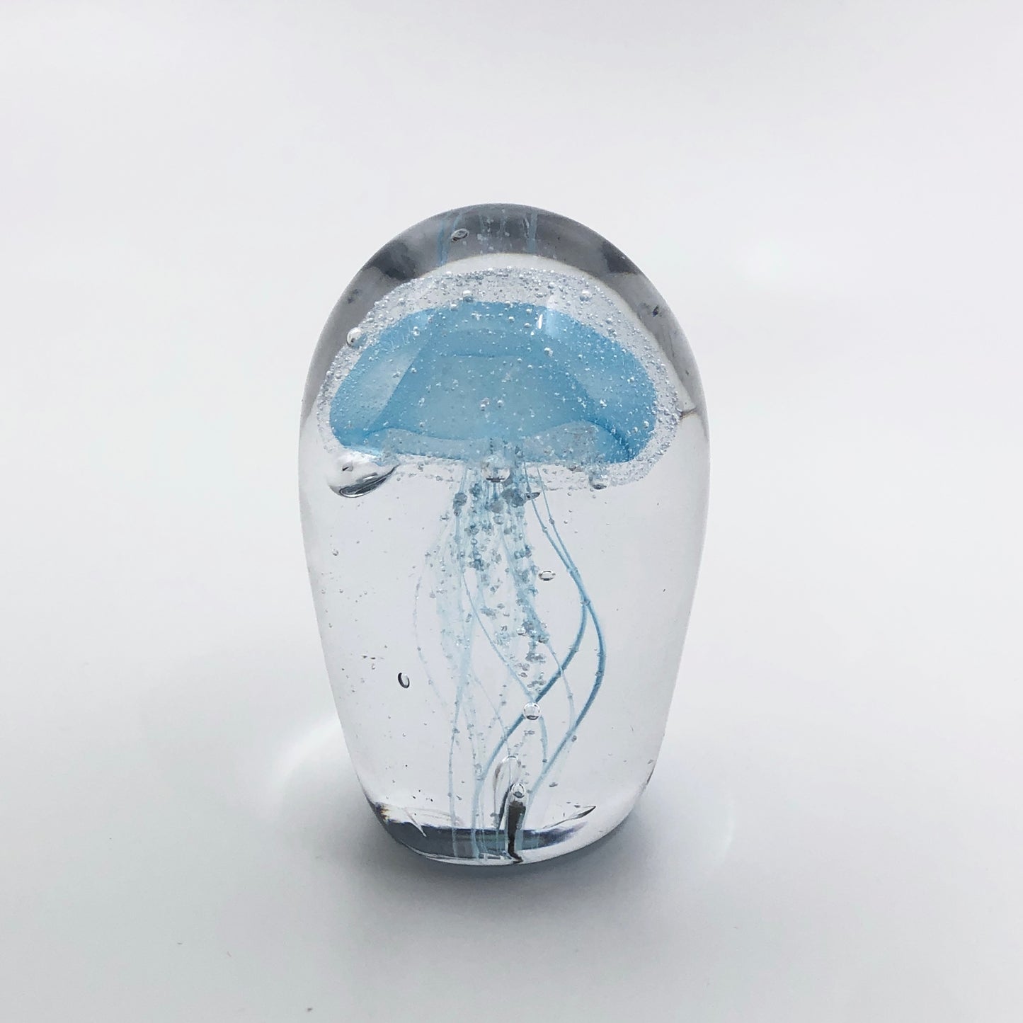 水母. 游