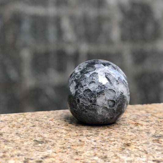 月球. 儀 Handmade Glass Moon Shaped